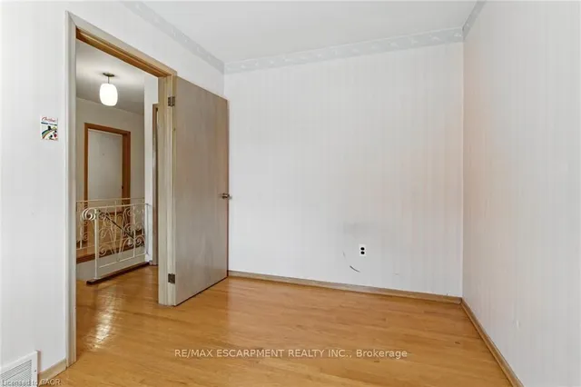 Additional image 27 of 18 Jasper Dr