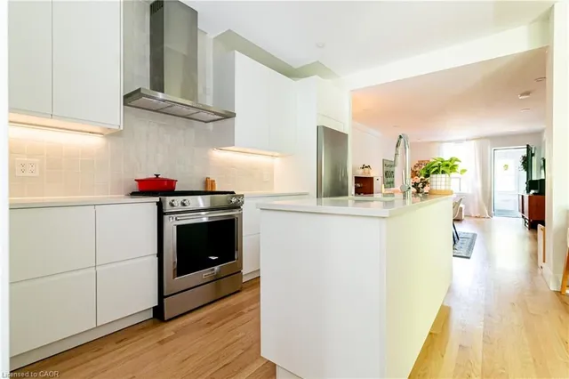 Additional image 11 of 163 Ferrie St