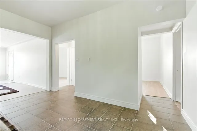 Additional image 13 of 22 Worsley Rd