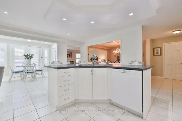 Additional image 9 of 2165 Country Club Dr Unit 16