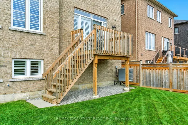 Additional image 46 of 15 Robarts Dr