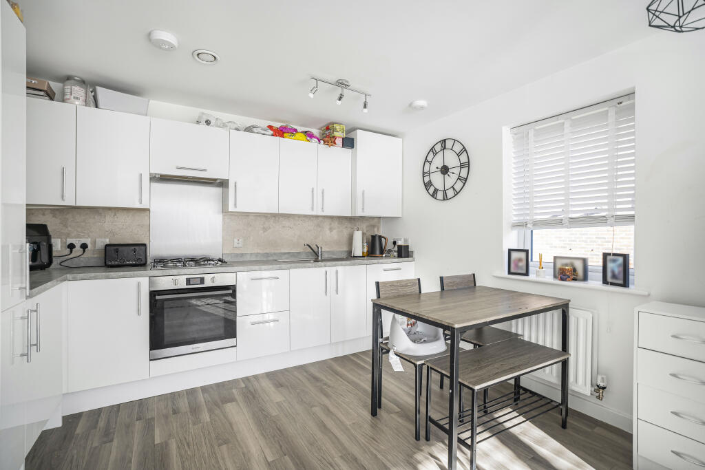 Additional image 4 of Blossom Drive, Welwyn Garden City, AL7