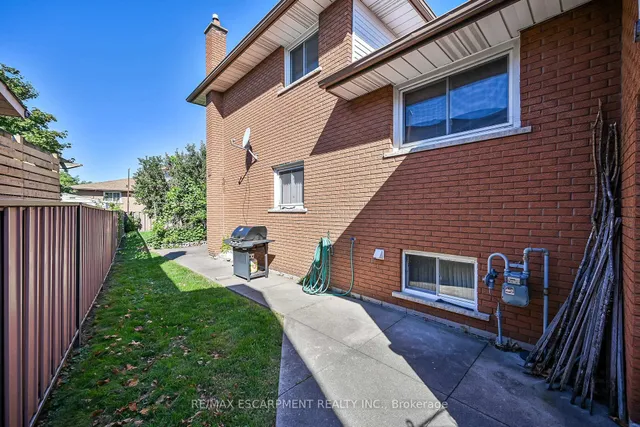 Additional image 42 of 65 Ellington Ave