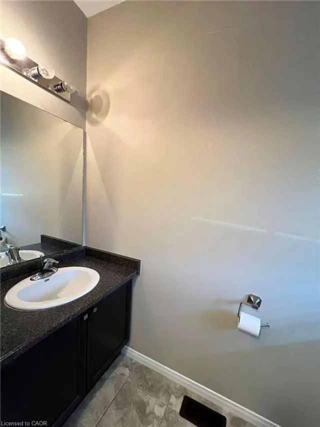 Additional image 4 of 370 Stonehenge Dr Unit 12