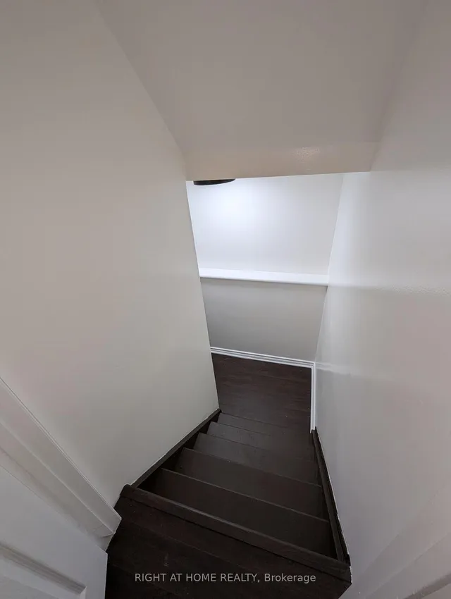 Additional image 38 of 73 Skyview Dr