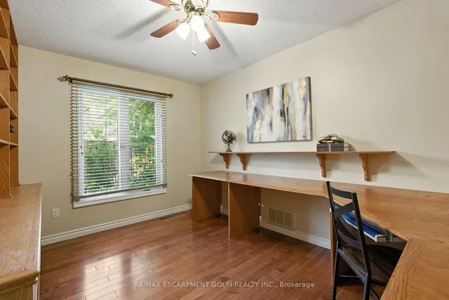 Additional image 9 of 6 Renata Crt