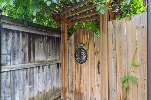 Additional image 29 of 493 Donegal Dr