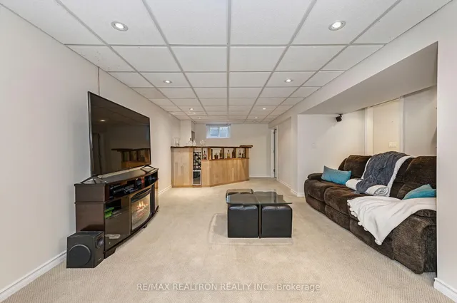 Additional image 34 of 5472 Randolph Cres