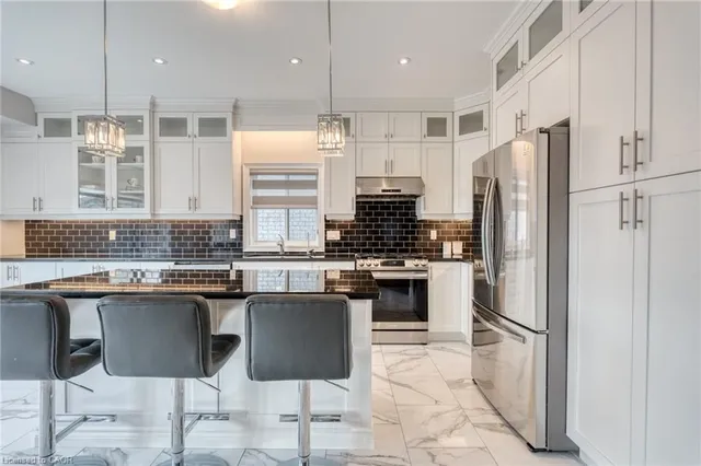 Additional image 11 of 16 Eringate Crt