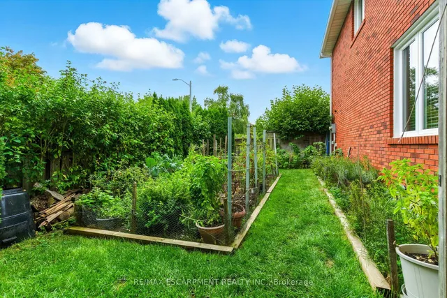 Additional image 49 of 561 Harmony Ave