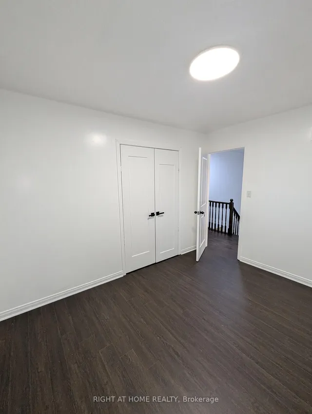 Additional image 33 of 73 Skyview Dr