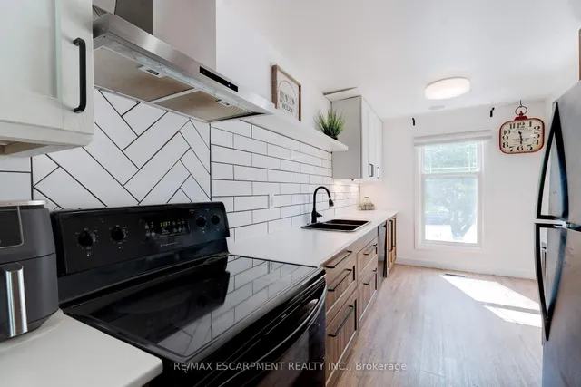 Additional image 5 of 2261 Leominster Dr