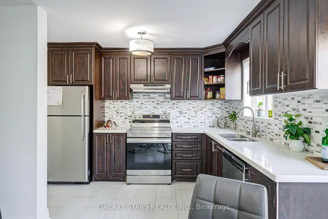 Additional image 21 of 1049 Kennedy Circ