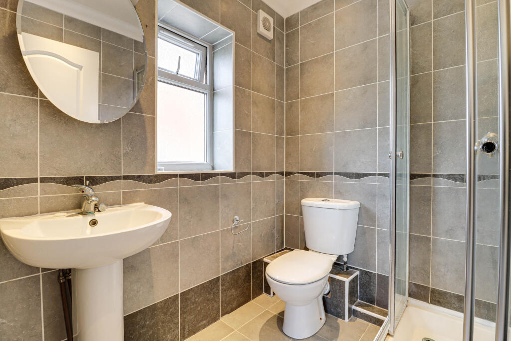 Additional image 14 of St. James Road, Harpenden, AL5