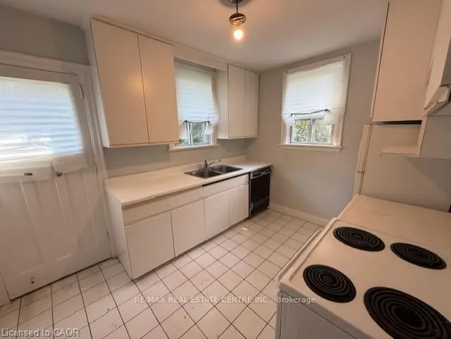 Additional image 5 of 77 Emerson St