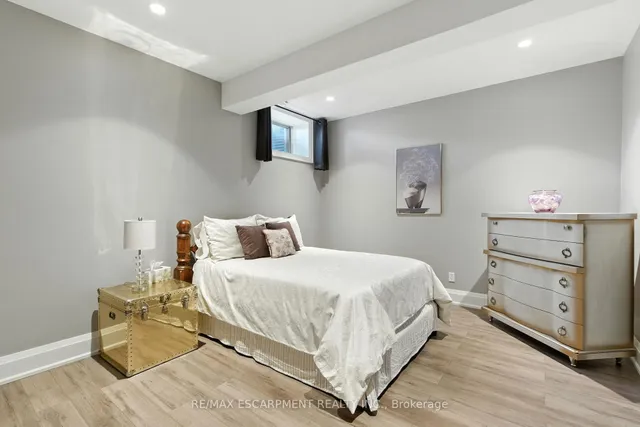 Additional image 38 of 41 Shakespeare Rd