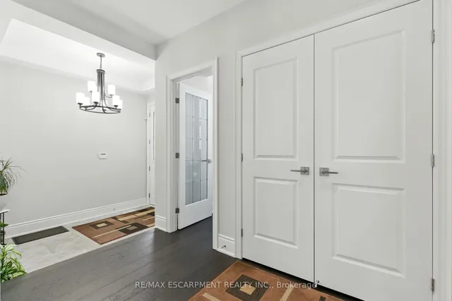 Additional image 3 of 15 Robarts Dr
