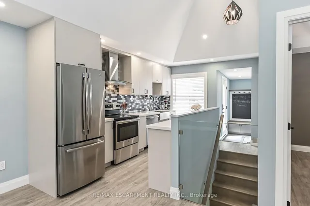 Additional image 12 of 95 Houghton Ave