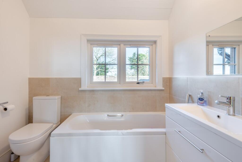 Additional image 10 of New Fiddlers Hill, Luton Road, Harpenden, Hertfordshire