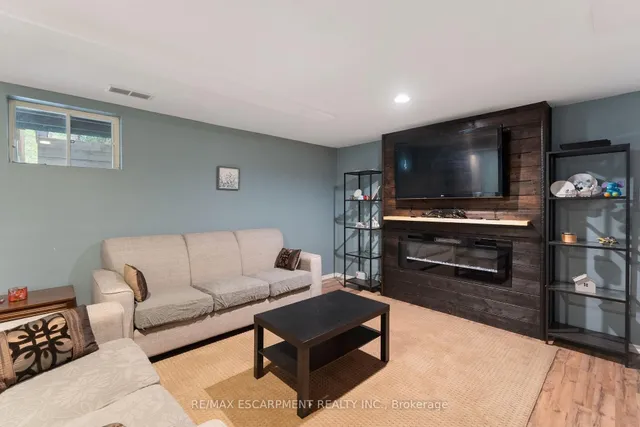 Additional image 32 of 425 Greenhill Ave