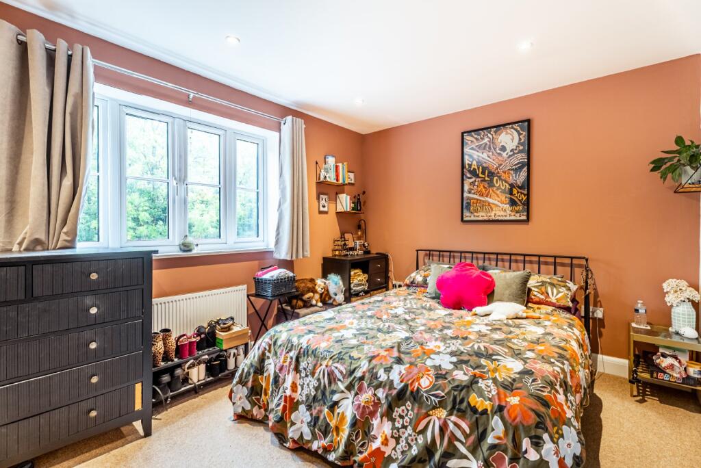 Additional image 10 of Heron Close, Wheathampstead, St. Albans, Hertfordshire, AL4