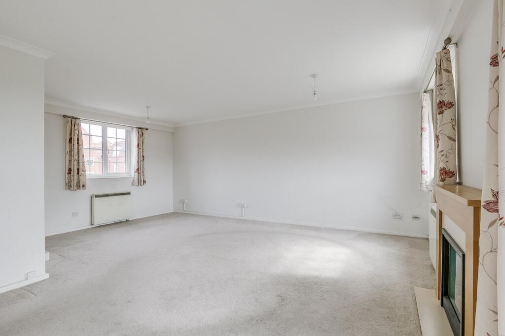 Additional image 7 of Longcroft House, Fretherne Road, Welwyn Garden City, Hertfordshire, AL8 6PZ