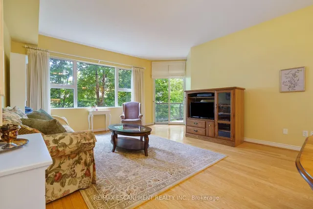Additional image 8 of 77 Governors Rd Unit 102