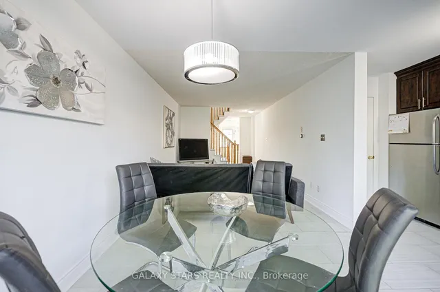 Additional image 19 of 1049 Kennedy Circ