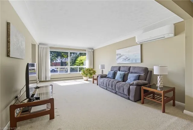 Additional image 8 of 142 Fernwood Cres