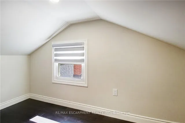 Additional image 41 of 109 TERRACE Dr