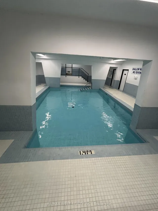 Additional image 20 of 975 Warwick Crt Unit 703