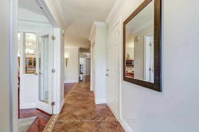 Additional image 6 of 61 Duncan Ave