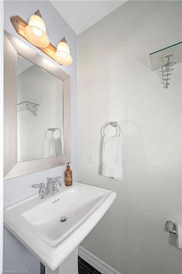 Additional image 17 of 69 Escarpment Dr