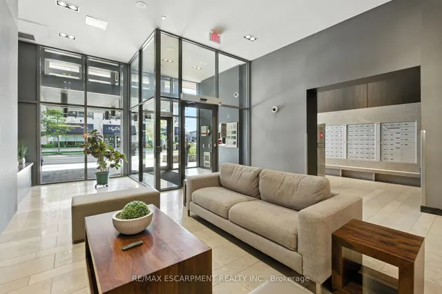 Additional image 3 of 1940 Ironstone Dr Unit 202