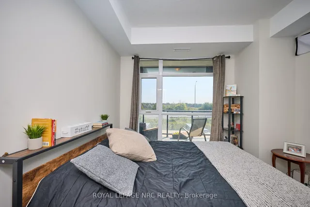 Additional image 19 of 600 North Service Rd Unit 221