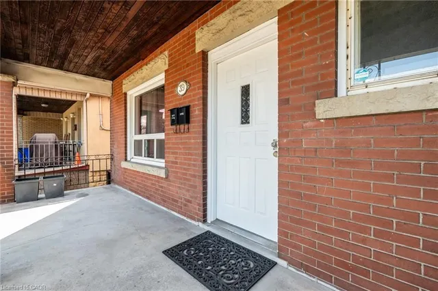 Additional image 3 of 39 Connaught Ave