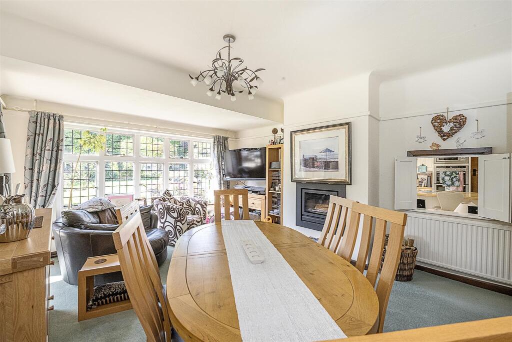 Additional image 5 of Lyndhurst Drive, Harpenden