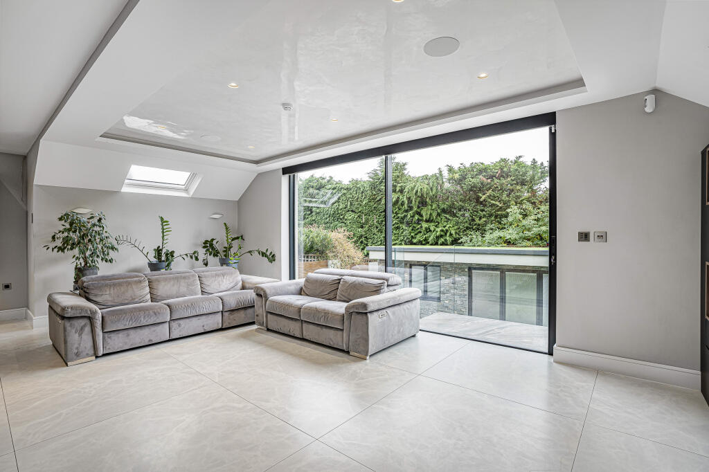Additional image 4 of Nimrod Close, St. Albans, Hertfordshire, AL4