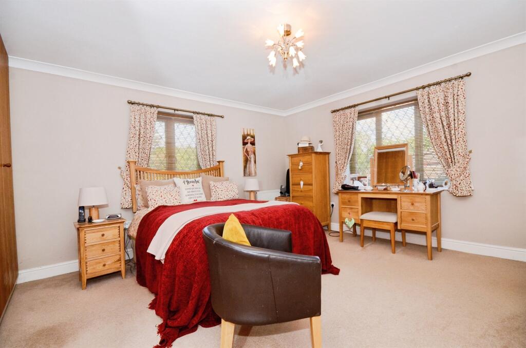 Additional image 11 of Redhall End, Colney Heath, St. Albans