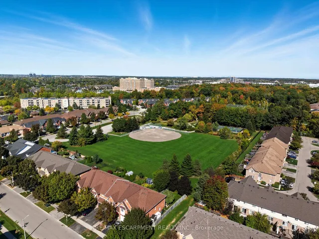 Additional image 19 of 1421 Walker's Line Unit 304