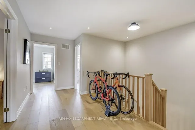 Additional image 17 of 195 Painter Terr