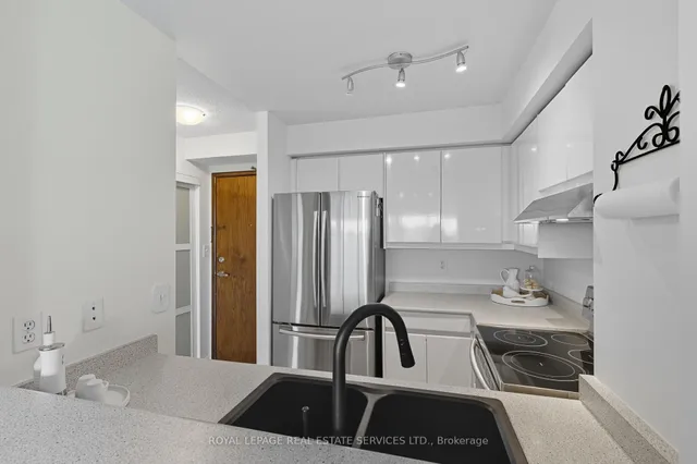 Additional image 11 of 1276 Maple Crossing Blvd Unit 614