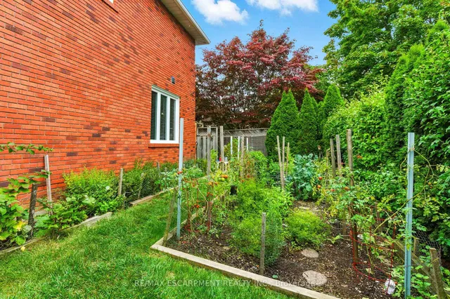 Additional image 50 of 561 Harmony Ave