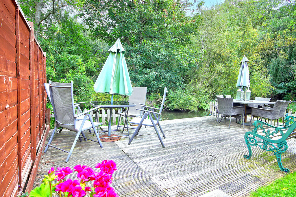 Additional image 8 of The Beeches, Park Street