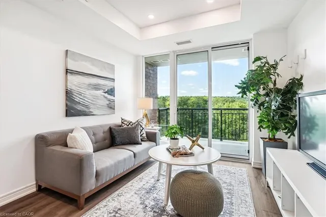 Additional image 13 of 2750 King St Unit 508