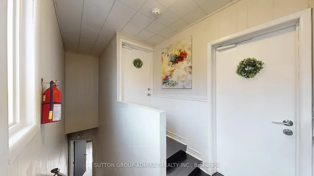 Additional image 19 of 164 WENTWORTH St