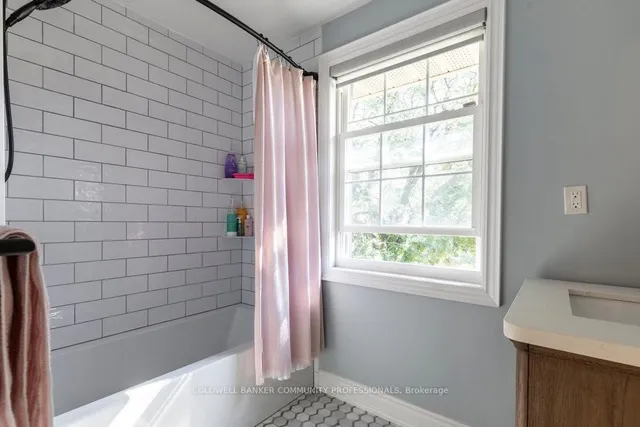 Additional image 40 of 318 Lloyminn Ave