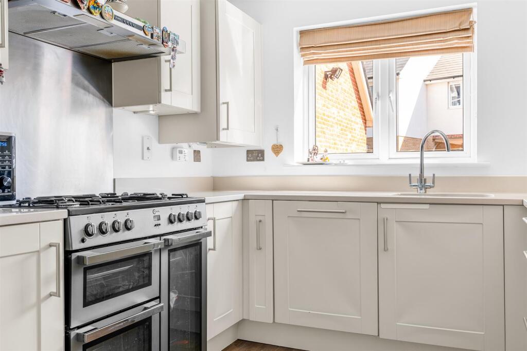 Additional image 5 of Appletree Way, Welwyn Garden City