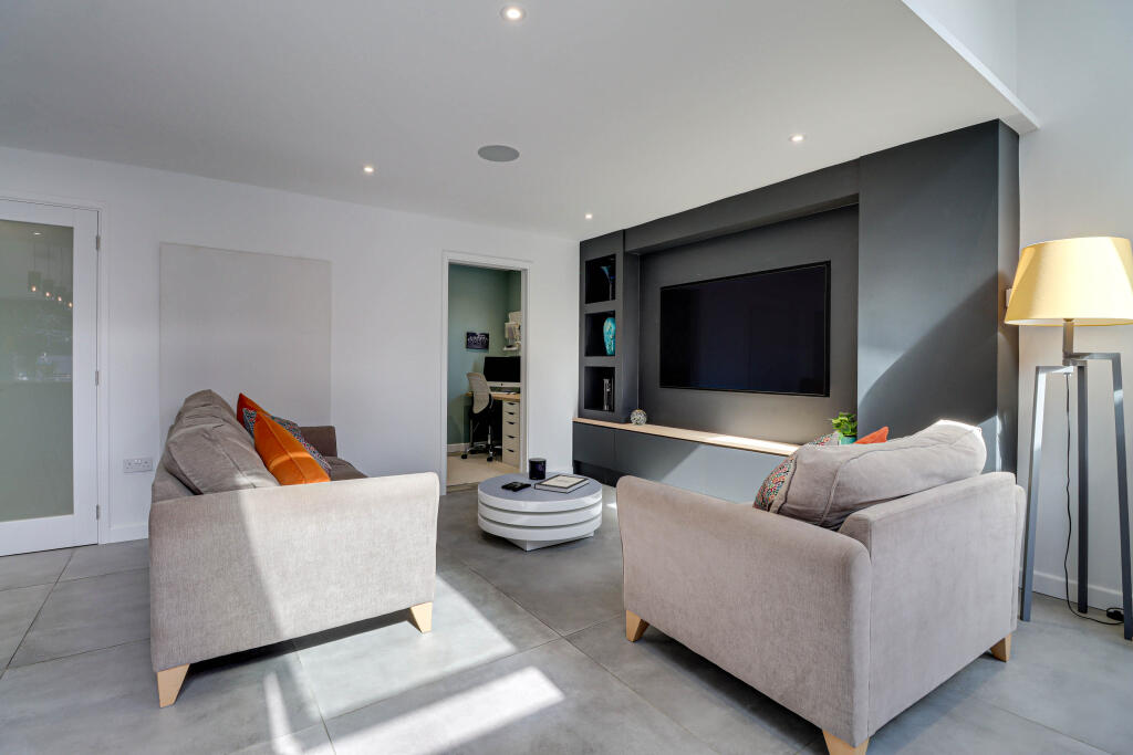 Additional image 8 of Laburnum Grove, St. Albans, Hertfordshire, AL2