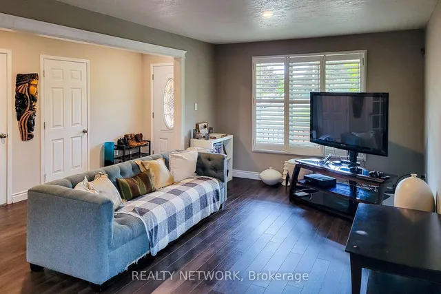 Additional image 3 of 2 Silverton Dr